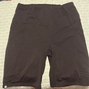 Oiselle long pocket jogger shorts